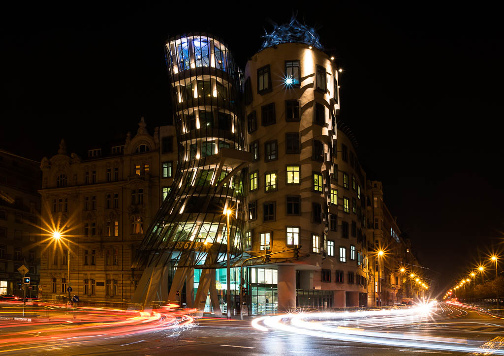 Tančící dům / Dancing House