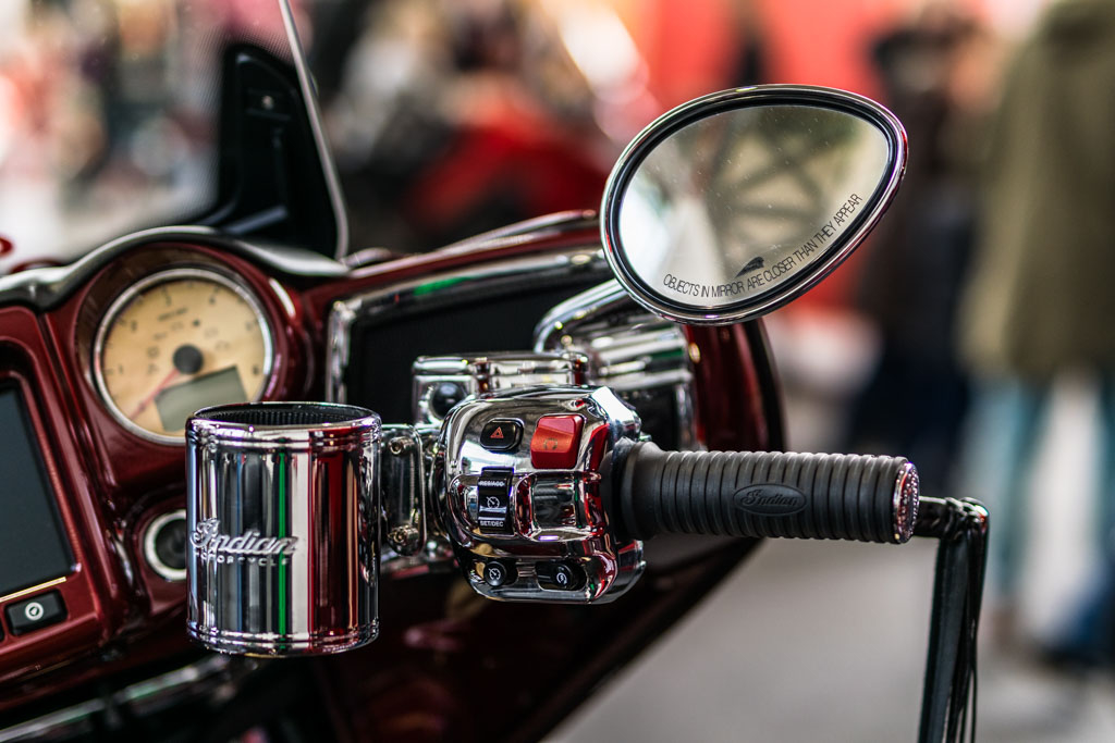 Jsou blíž než si myslíš/They are closer than you think